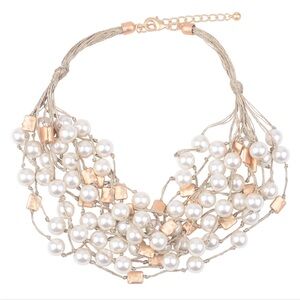 NWT ⚜️🤍⚜️ Gardenia White Pearl & Gold Multi Strand Metallic Silk Necklace